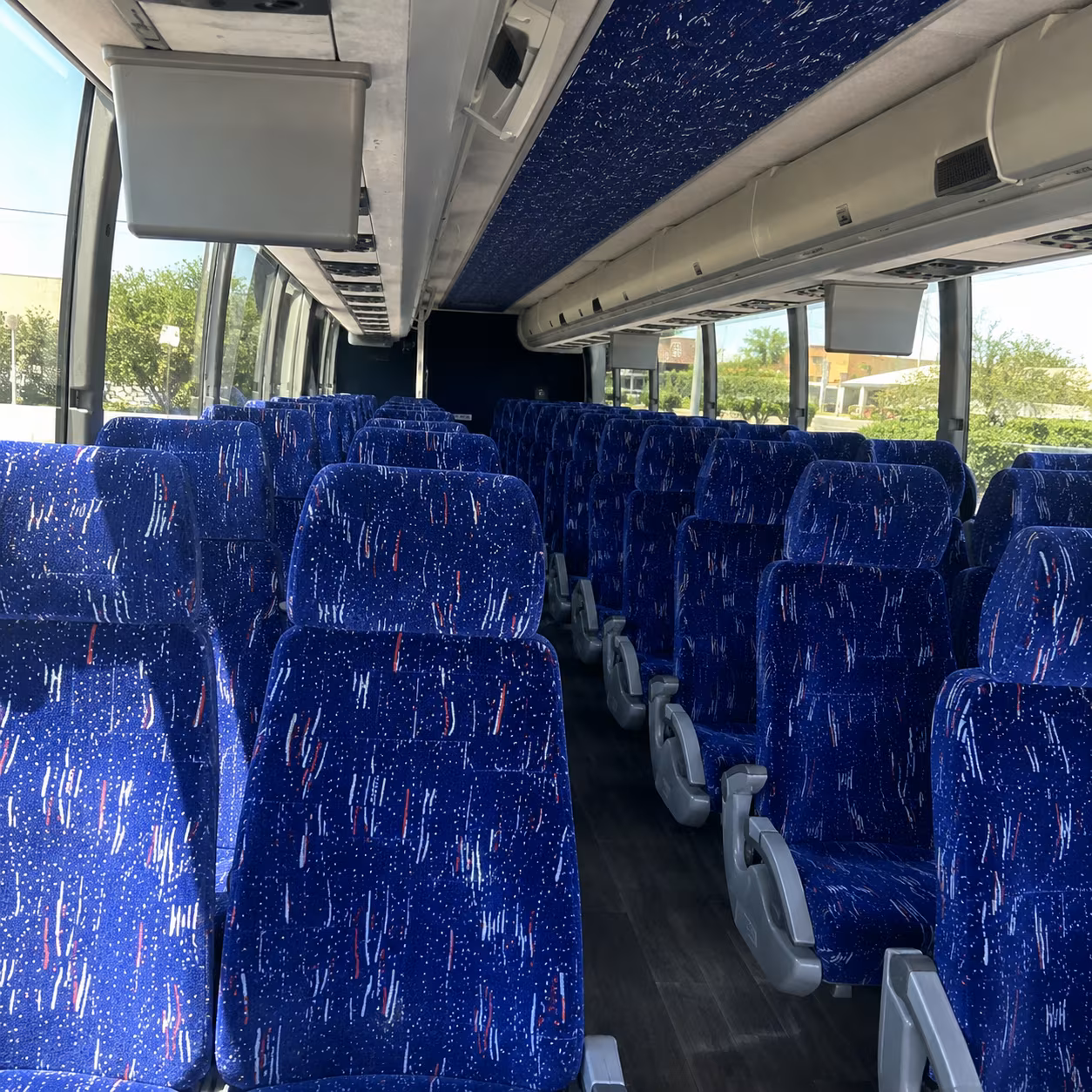 book a bus for your next field trip 1