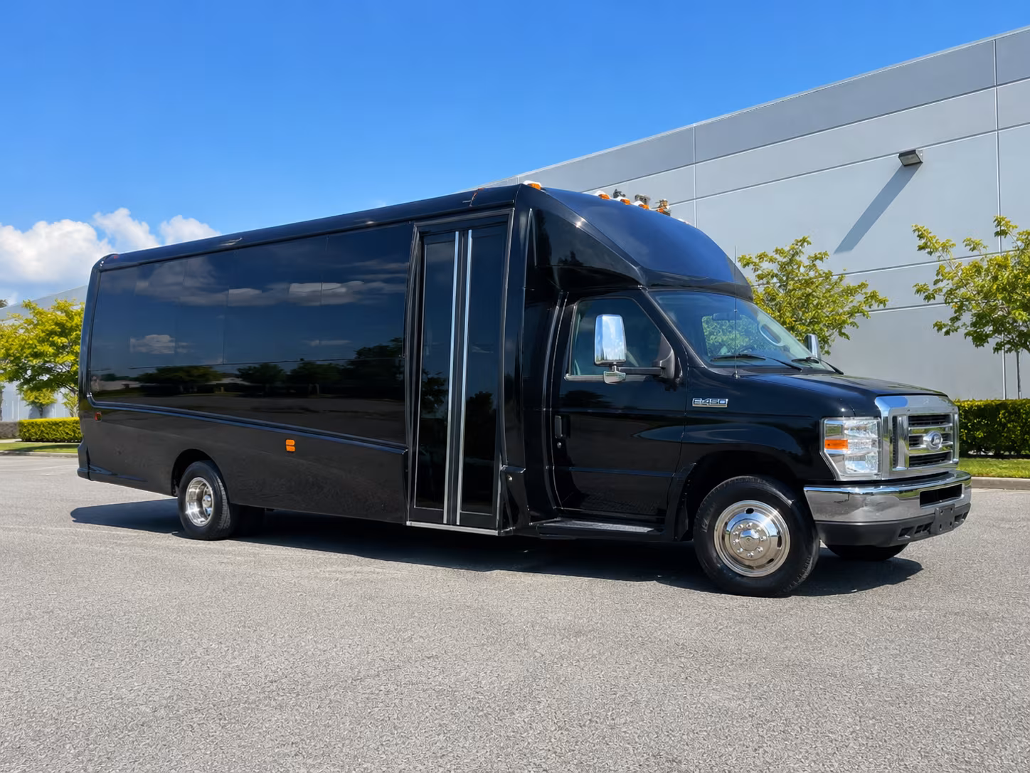 corporate wine tour buses for gastonia groups and company outings