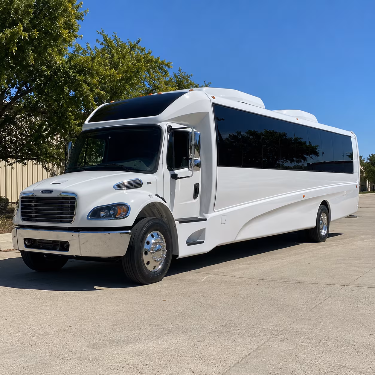 gastonia 28 passenger minibus
